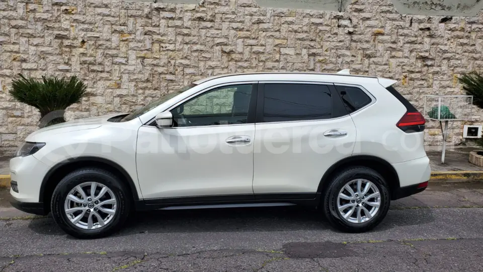 Foto 1 de Nissan X-Trail Sense