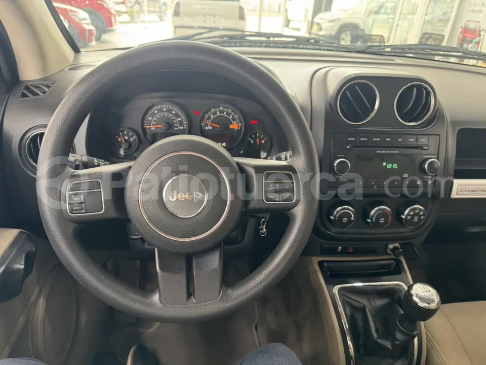 Foto 17 de Jeep Compass Sport