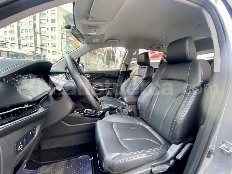 Foto 10 de Changan CS 15