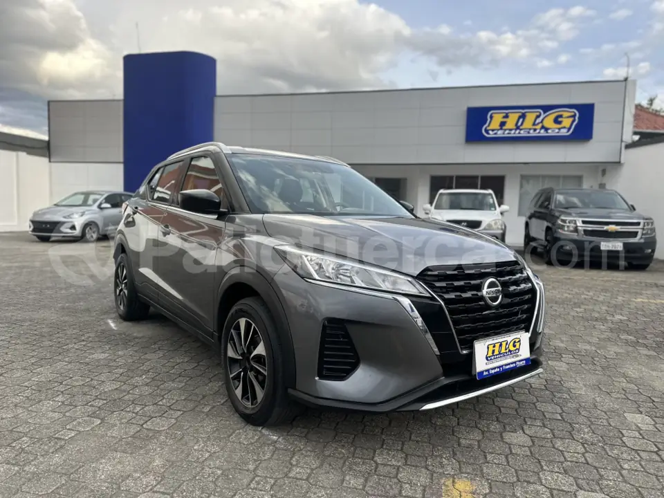 Foto 1 de Nissan Kicks