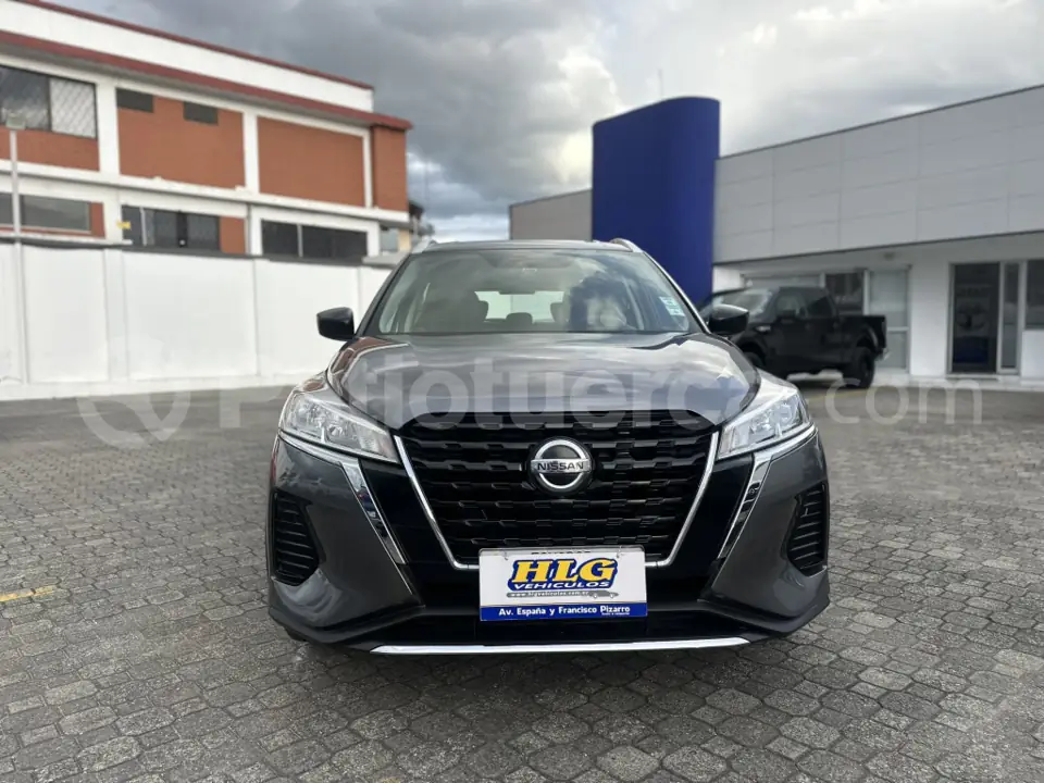 Foto 2 de Nissan Kicks