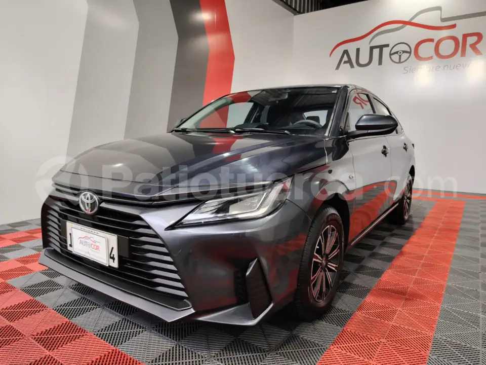 Foto 1 de Toyota Yaris