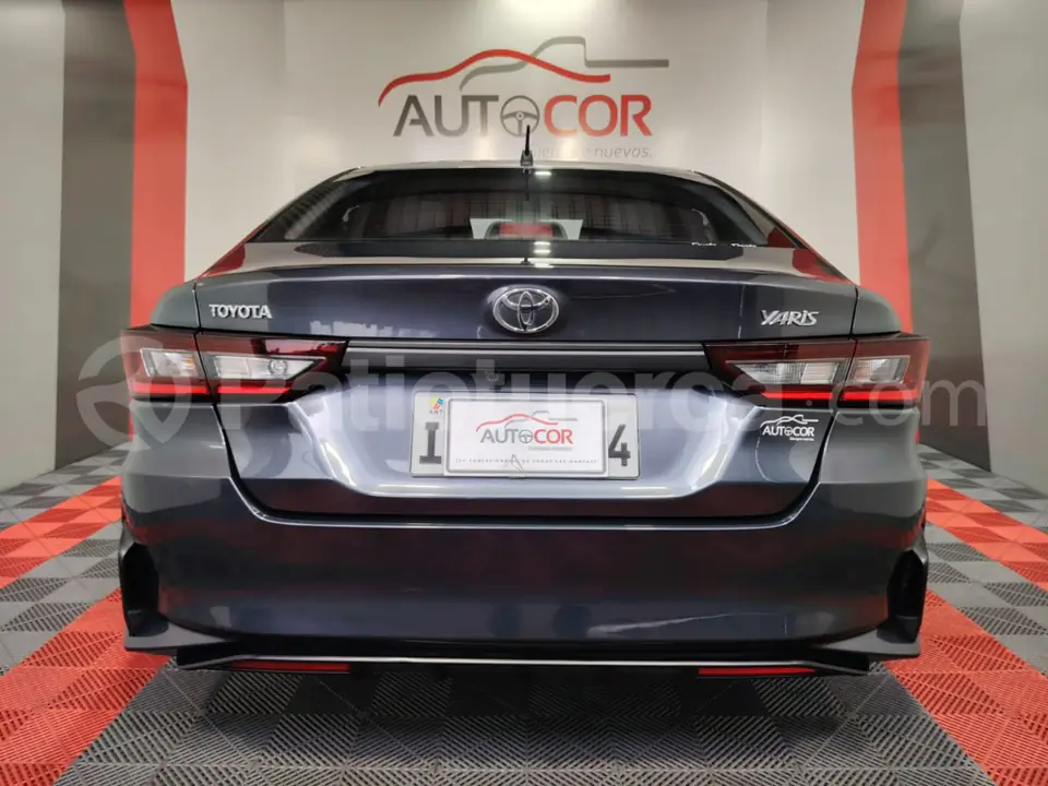 Foto 7 de Toyota Yaris