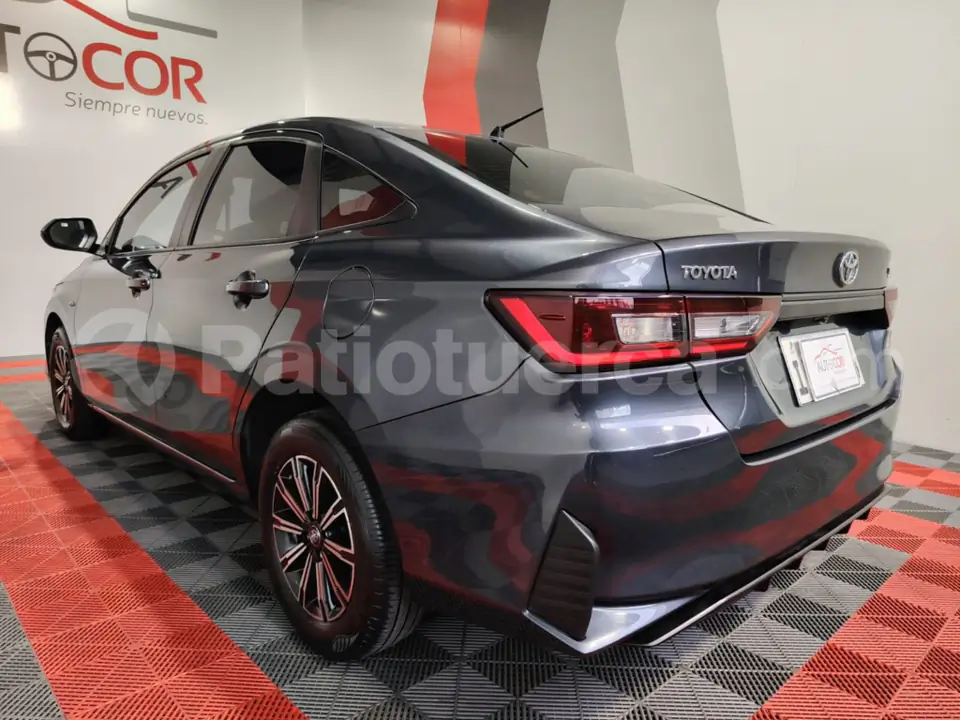 Foto 10 de Toyota Yaris