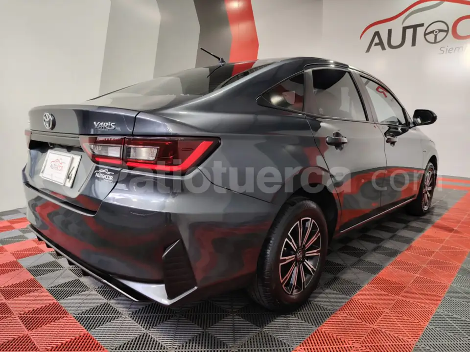 Foto 11 de Toyota Yaris