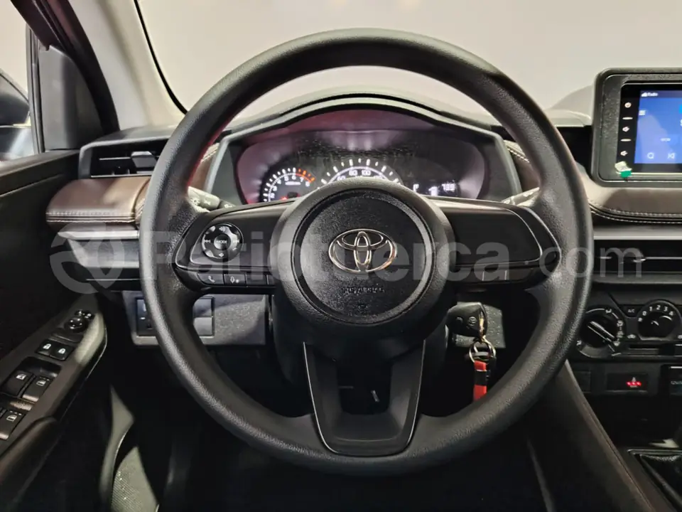 Foto 15 de Toyota Yaris