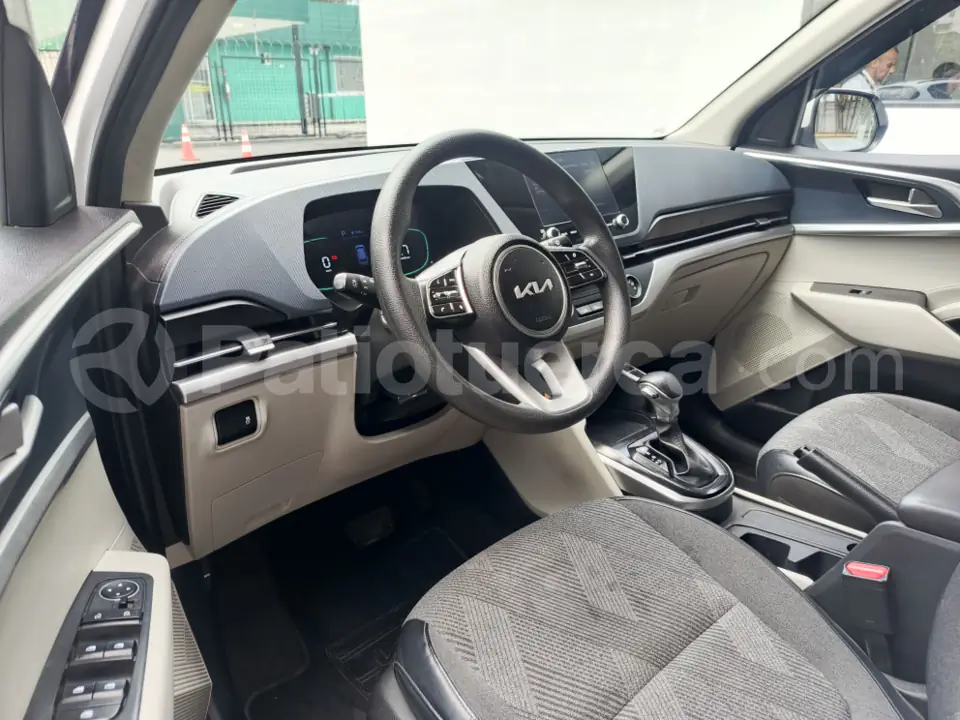 Foto 9 de Kia Carens