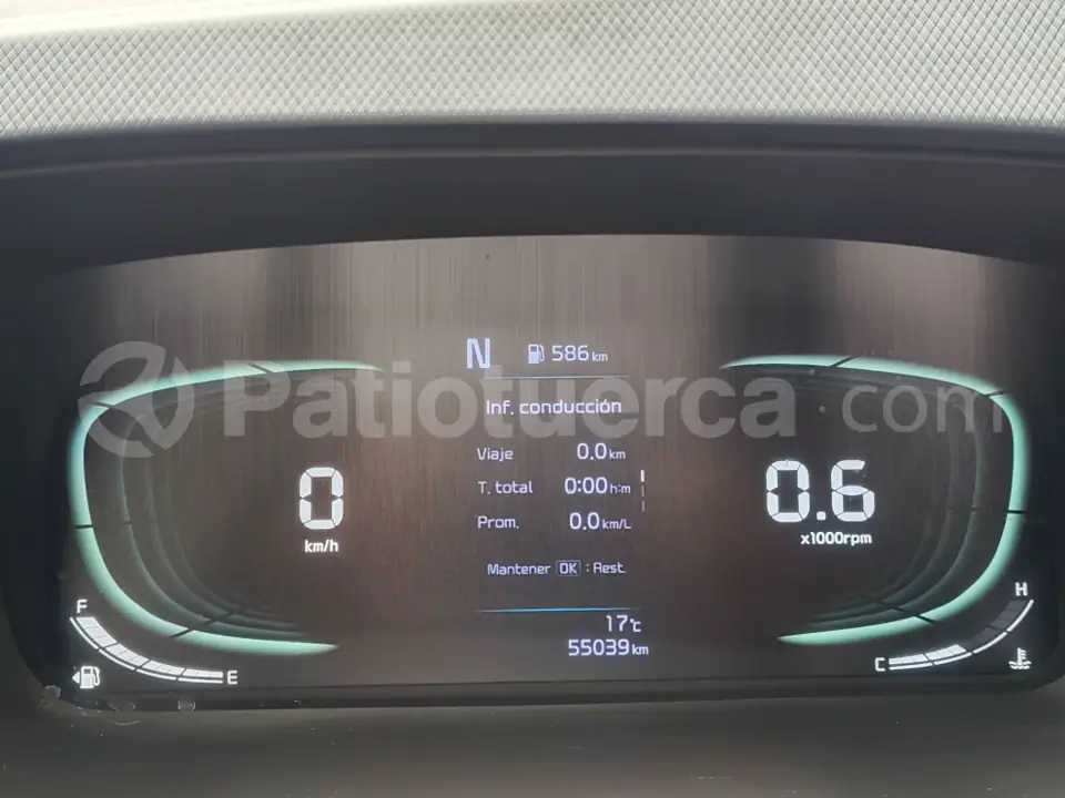 Foto 14 de Kia Carens