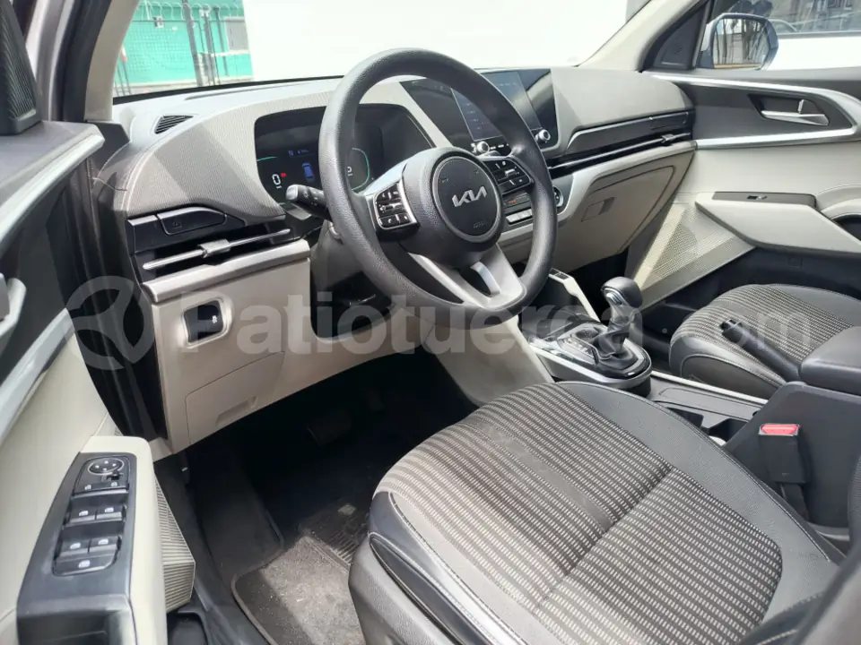 Foto 9 de Kia Carens