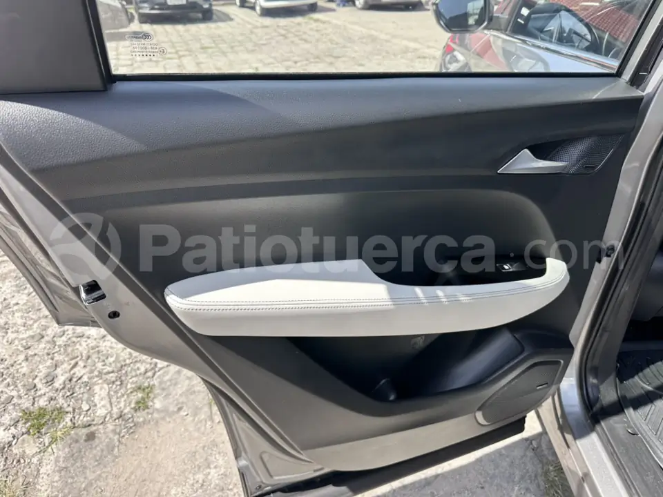 Foto 9 de Chevrolet CAPTIVA LT TURBO