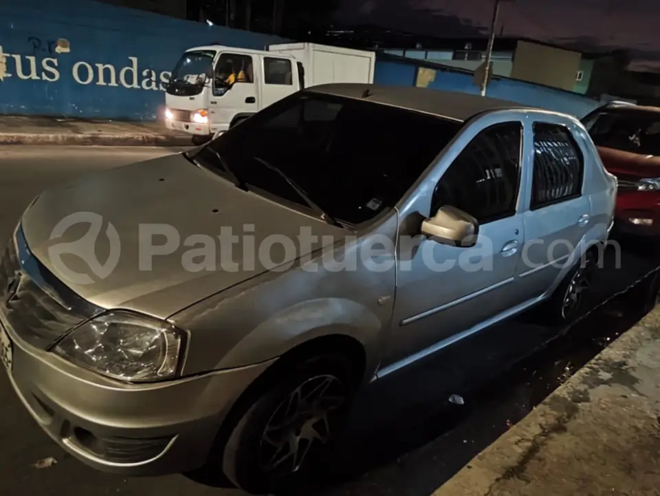 Foto 1 de Renault Logan Dynamique