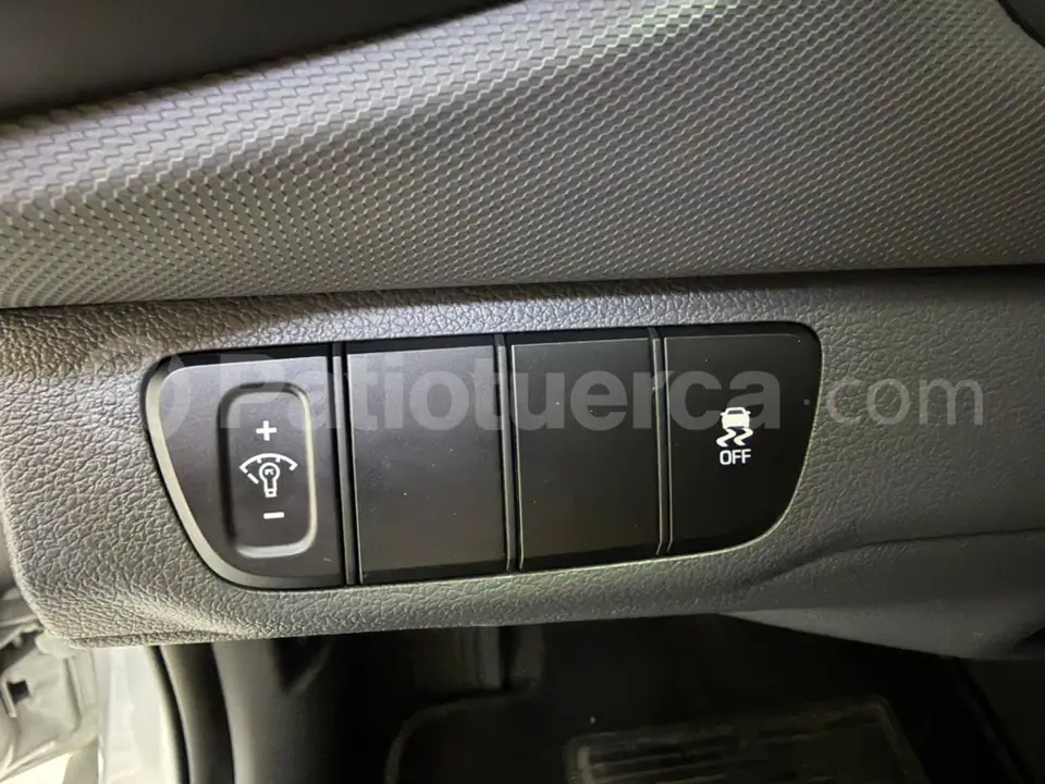 Foto 12 de Hyundai Ioniq Hybrid