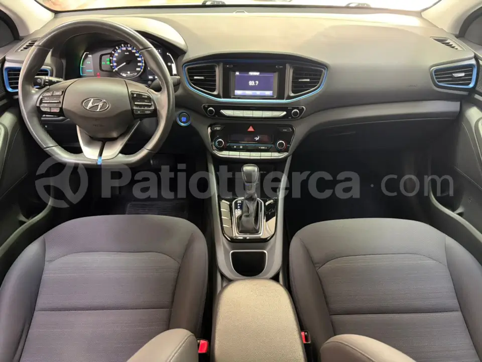 Foto 22 de Hyundai Ioniq Hybrid