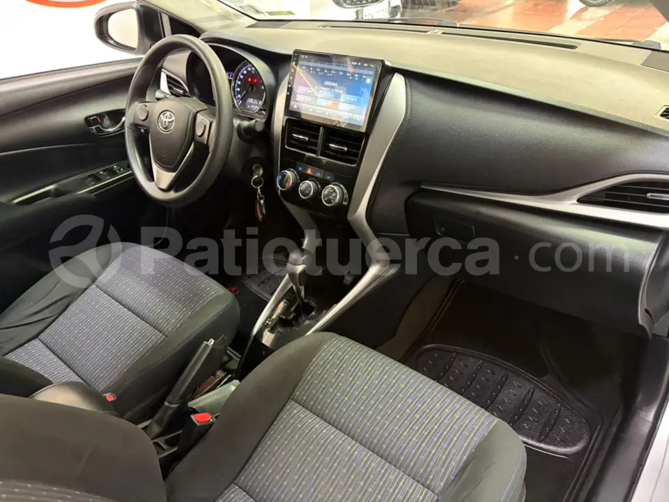 Foto 15 de Toyota Yaris S