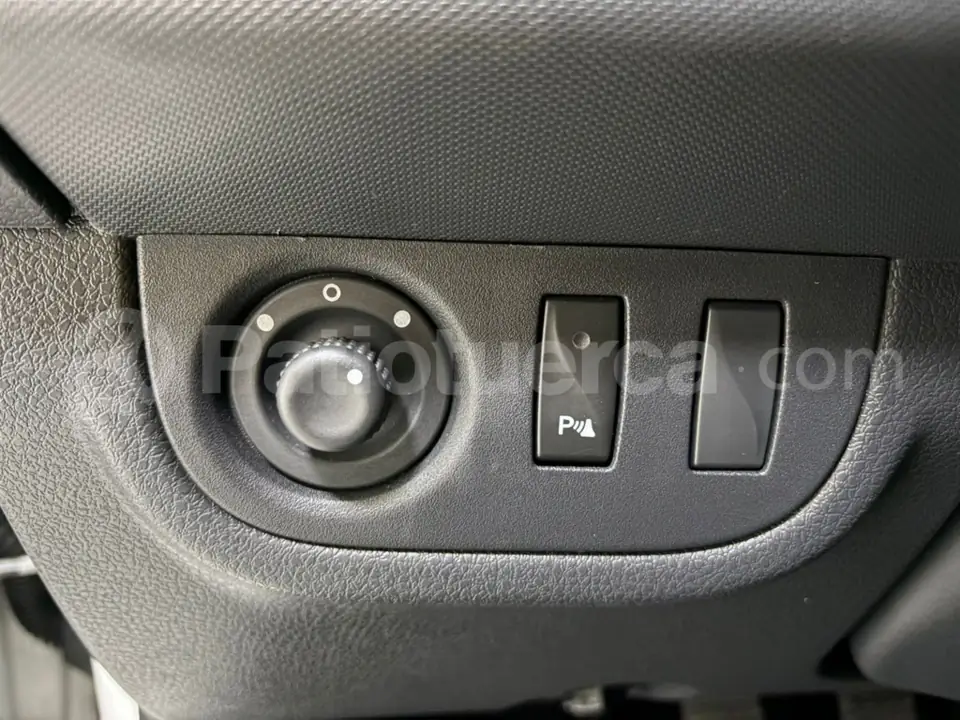 Foto 13 de Renault LOGAN CROSS INTENS