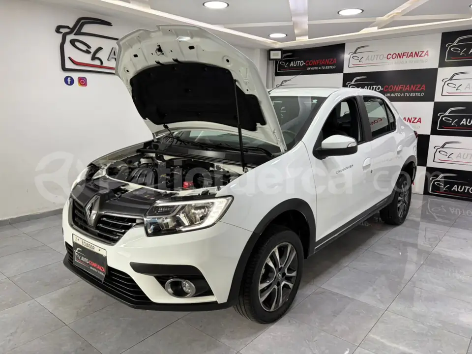 Foto 27 de Renault LOGAN CROSS INTENS