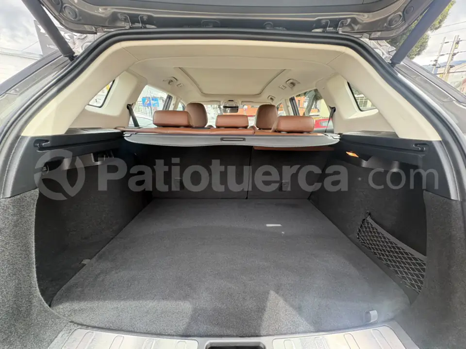 Foto 11 de Geely Azkarra