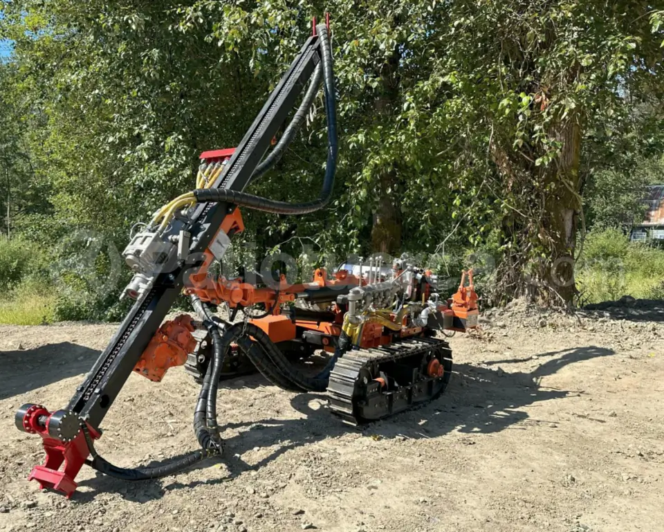 Foto 1 de TRACK DRILL WOLF MW-5000