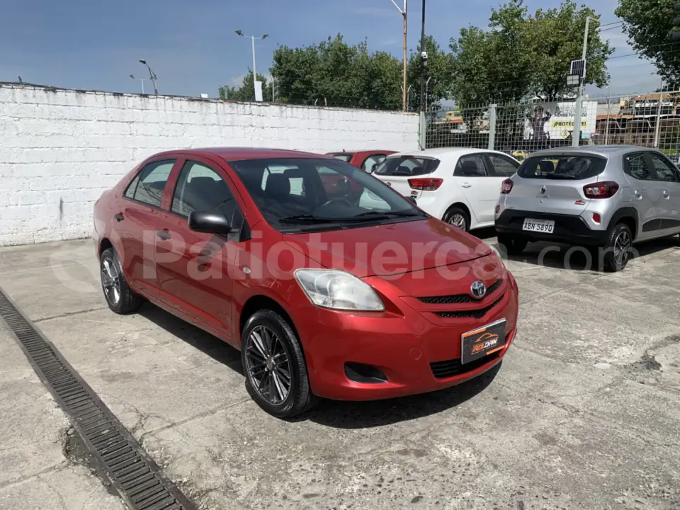 Foto 2 de Toyota Yaris