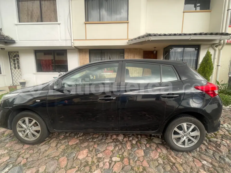 Foto 4 de Toyota Yaris HB
