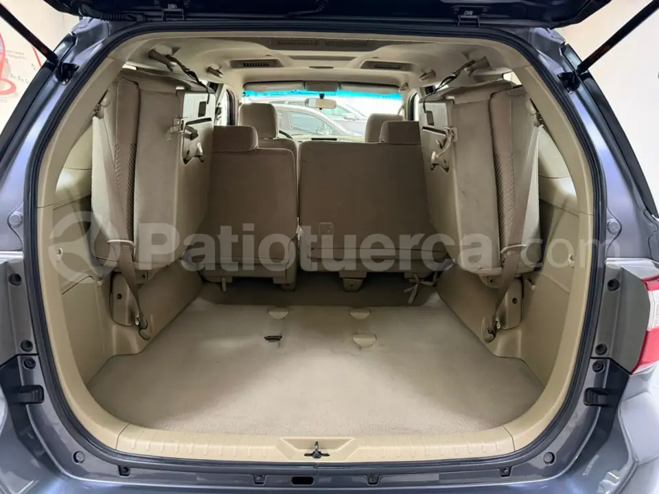 Foto 11 de Toyota AWT FORTUNER
