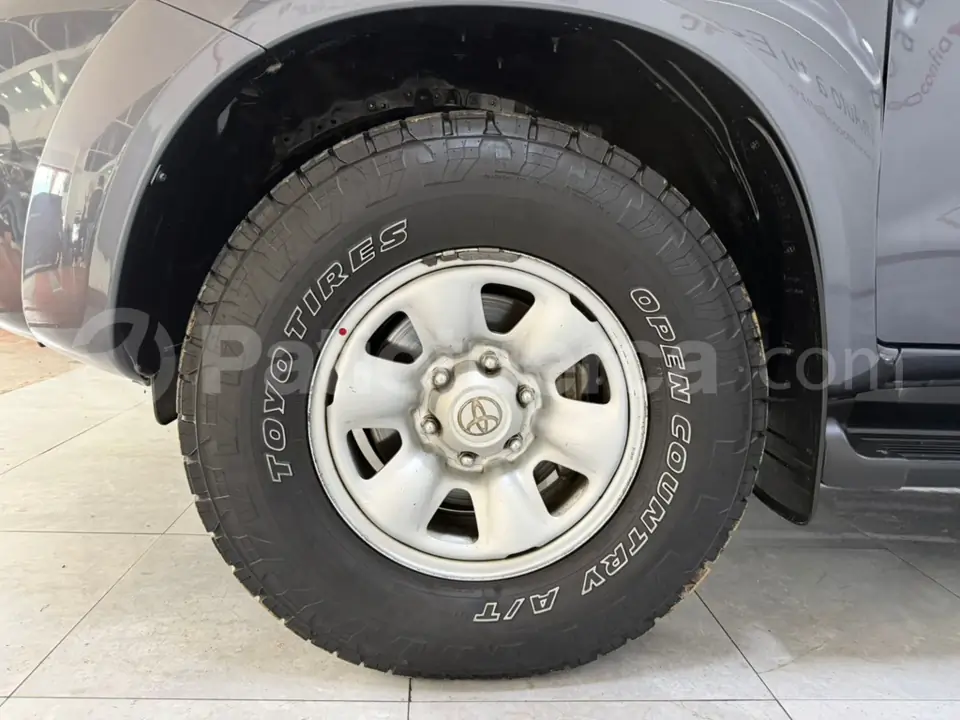 Foto 29 de Toyota AWT FORTUNER