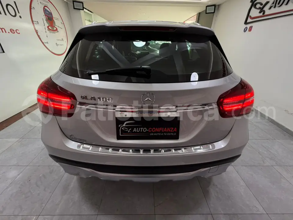 Foto 8 de Mercedes Benz GLA 180