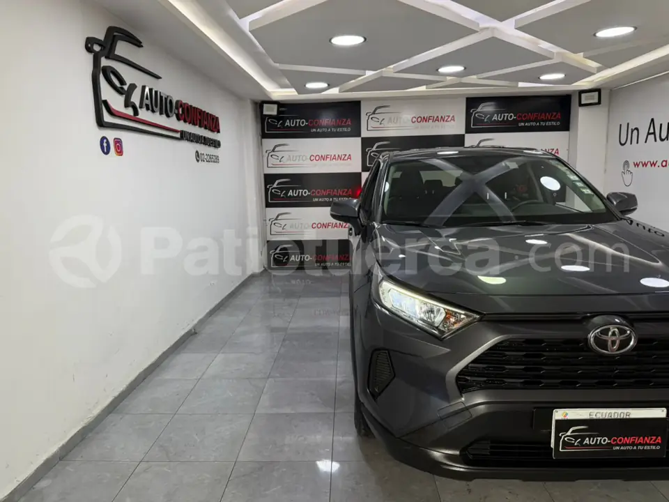 Foto 2 de Toyota NEW RAV4 AC 2.0 5P