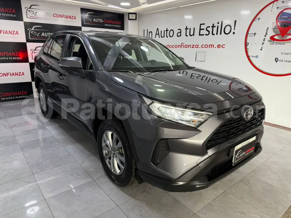 Foto 3 de Toyota NEW RAV4 AC 2.0 5P