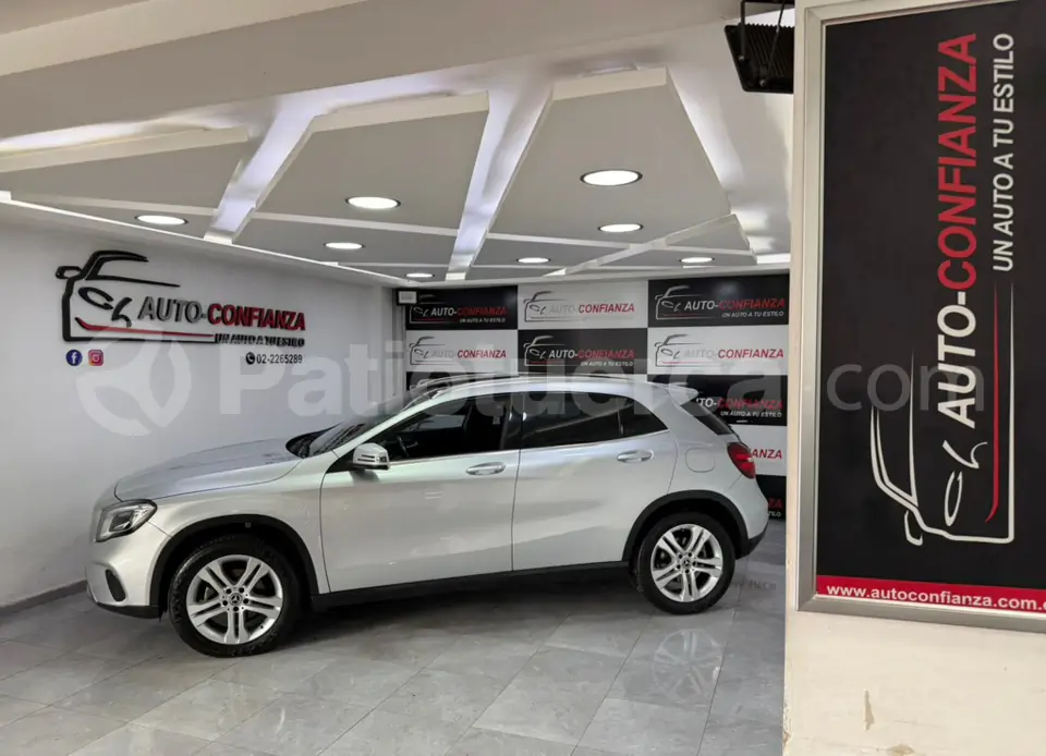 Foto 2 de Mercedes Benz GLA 180