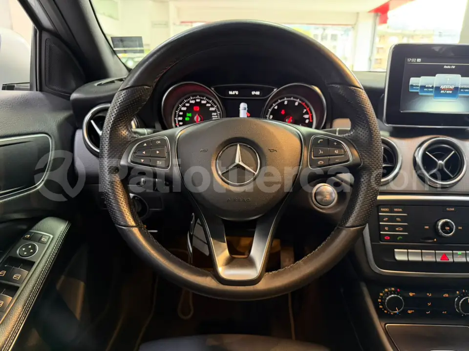 Foto 19 de Mercedes Benz GLA 180