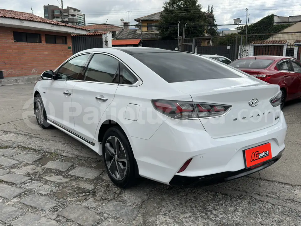 Foto 4 de Hyundai Sonata Hybrid