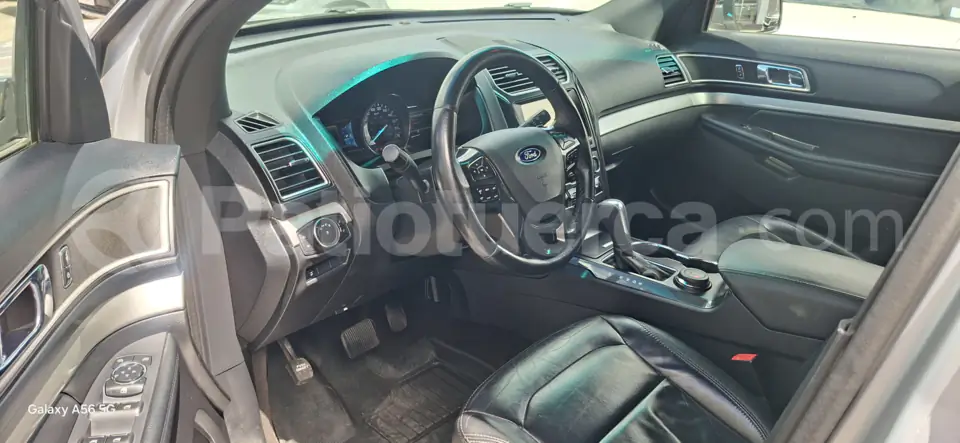 Foto 7 de Ford Explorer XLT