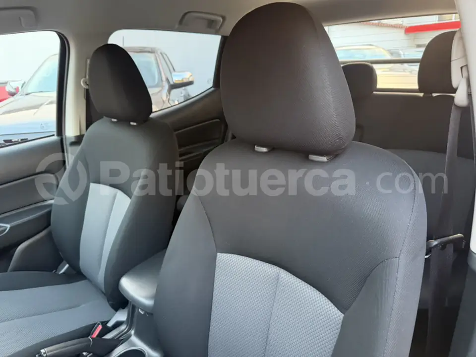 Foto 27 de Mitsubishi L200 Triton
