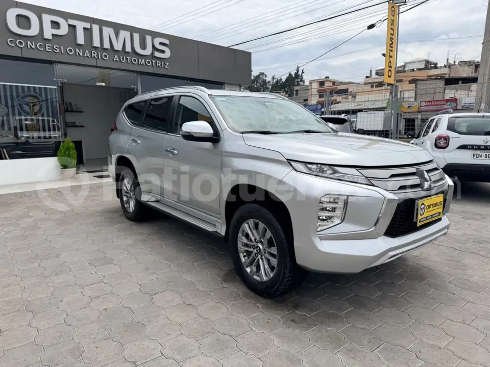 Foto 1 de Mitsubishi Montero Sport