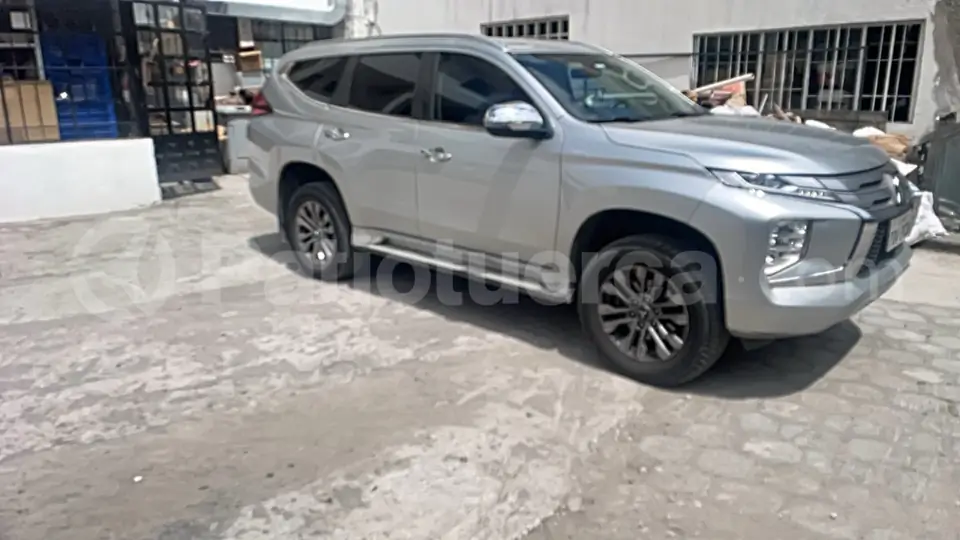 Foto 3 de Mitsubishi Montero Sport