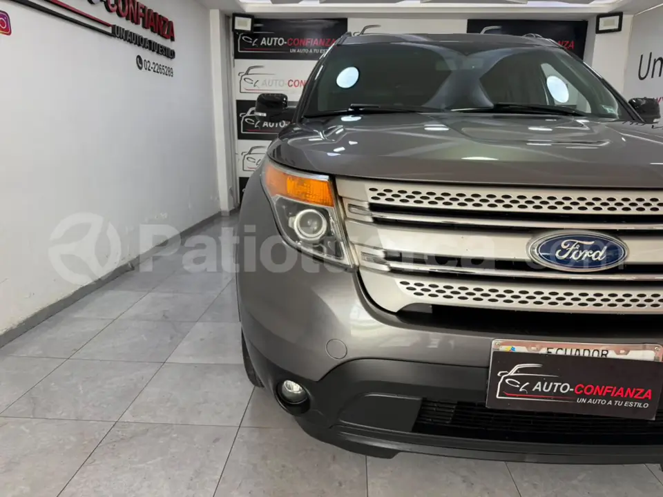 Foto 2 de Ford Explorer XLT