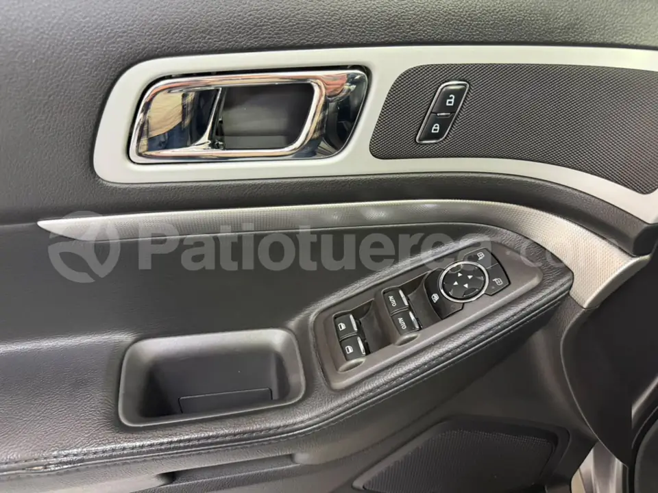 Foto 12 de Ford Explorer XLT