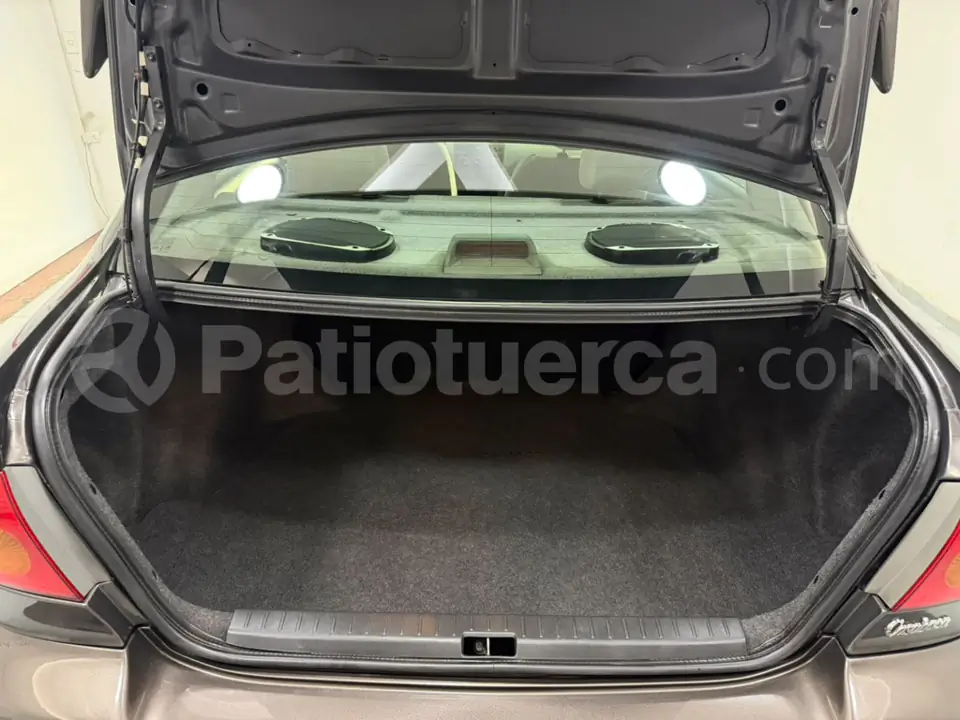 Foto 9 de Toyota Corolla 1.6