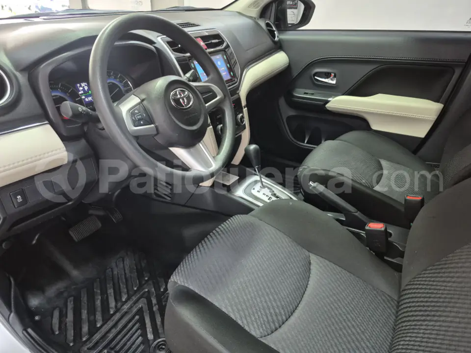 Foto 11 de Toyota Rush