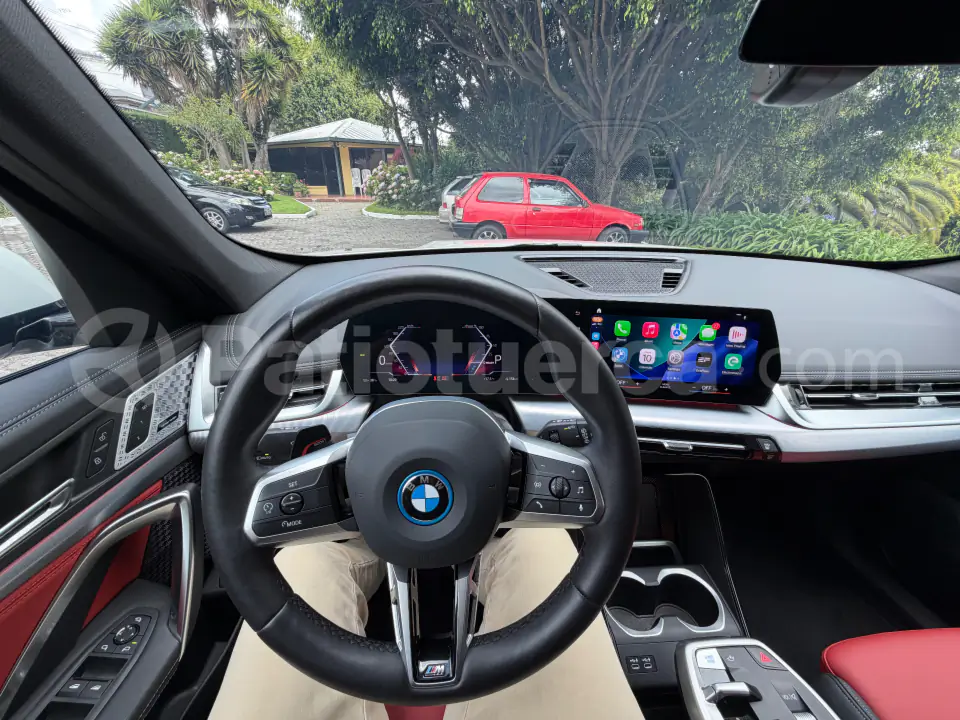 Foto 13 de BMW iX1 xDrive30