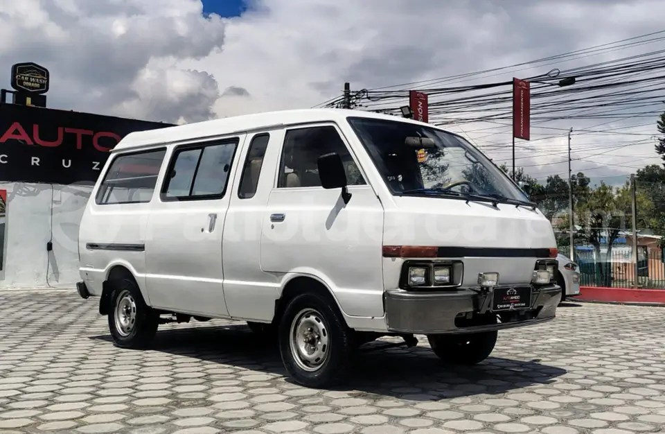 Foto 2 de Nissan Vanette