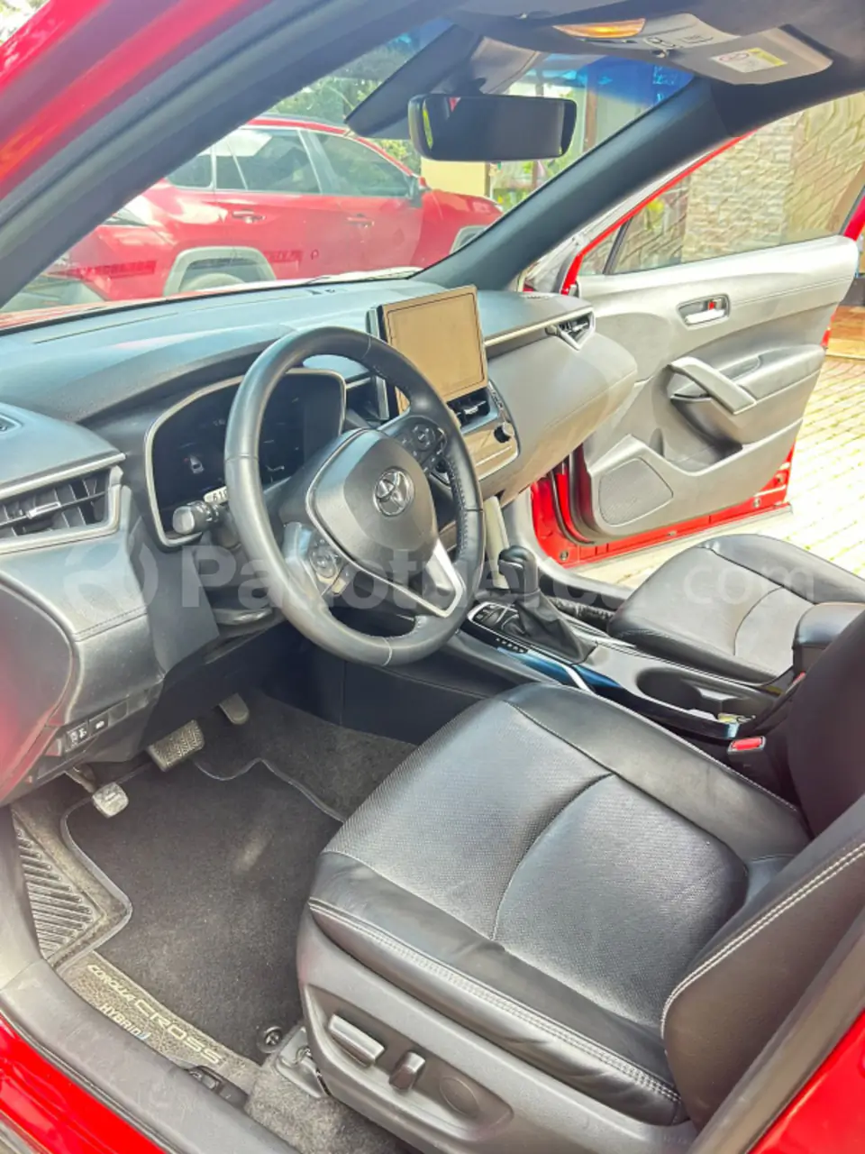 Foto 8 de Toyota Corolla Cross High