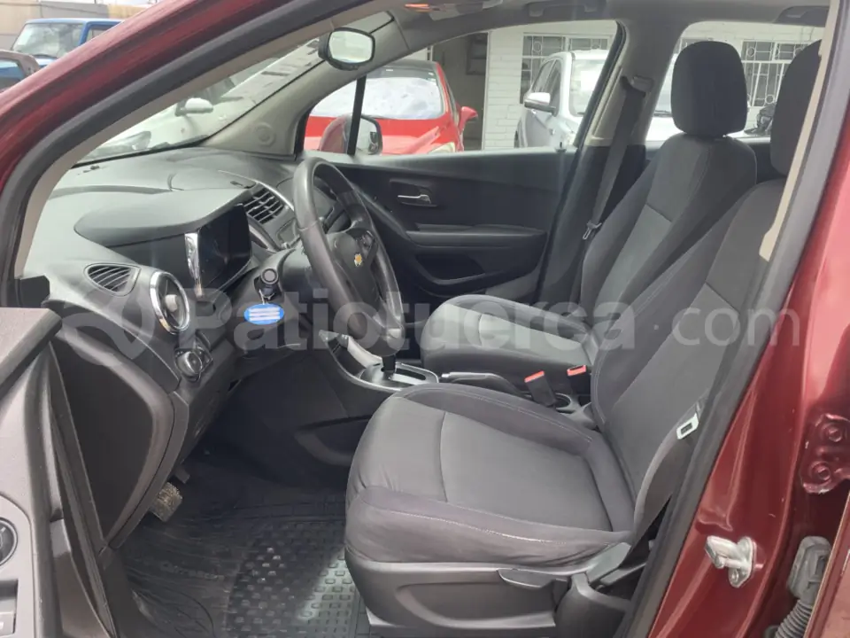 Foto 8 de Chevrolet Tracker LS