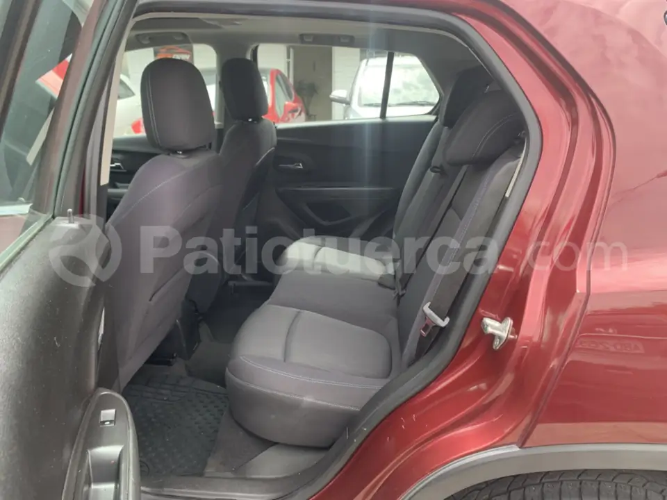 Foto 9 de Chevrolet Tracker LS