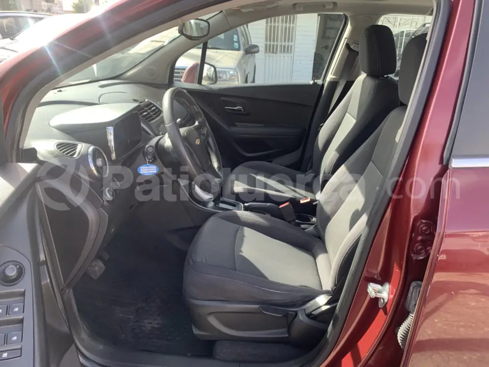 Foto 8 de Chevrolet Tracker LS