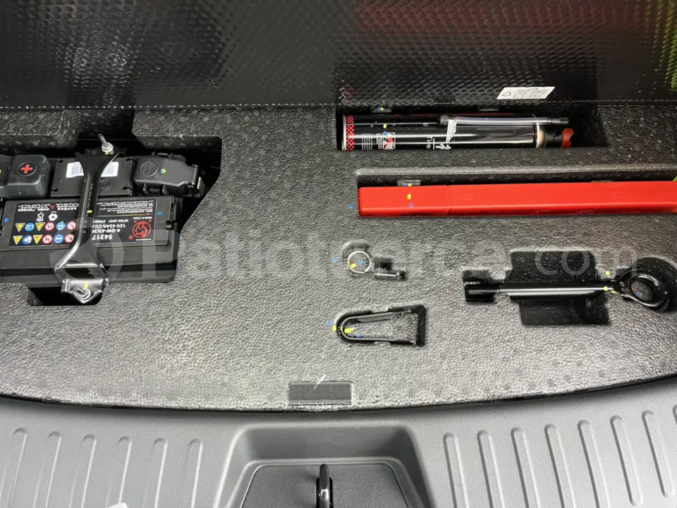 Foto 14 de DFSK E5 Supreme