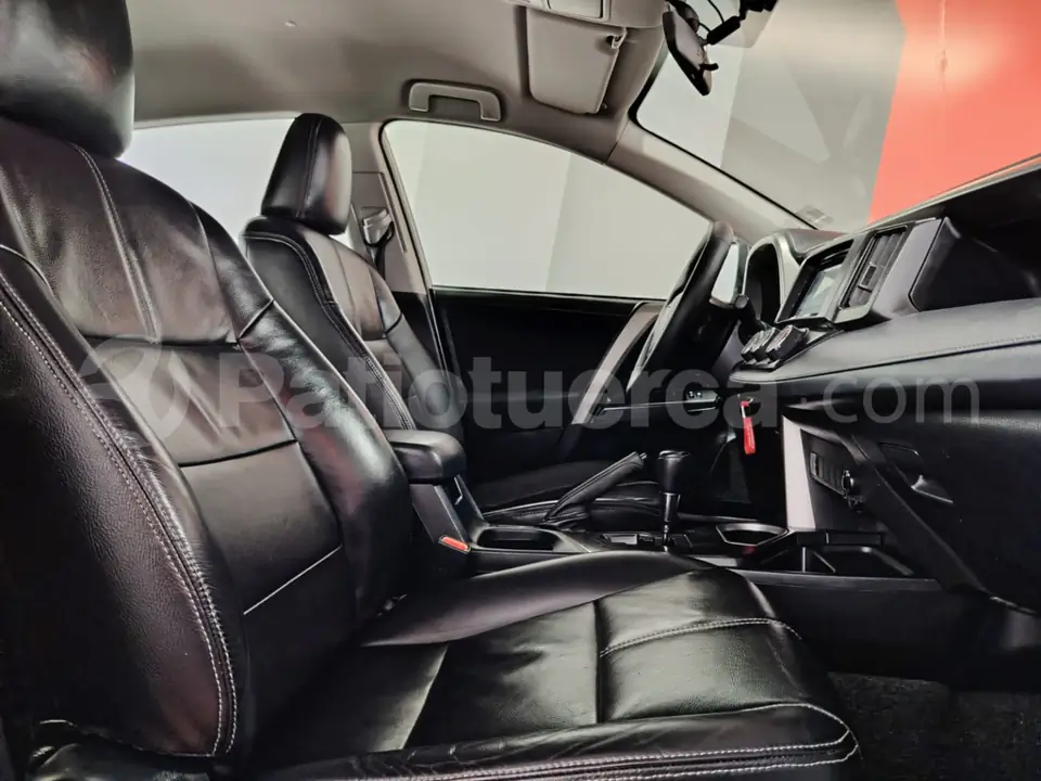 Foto 22 de Toyota RAV 4