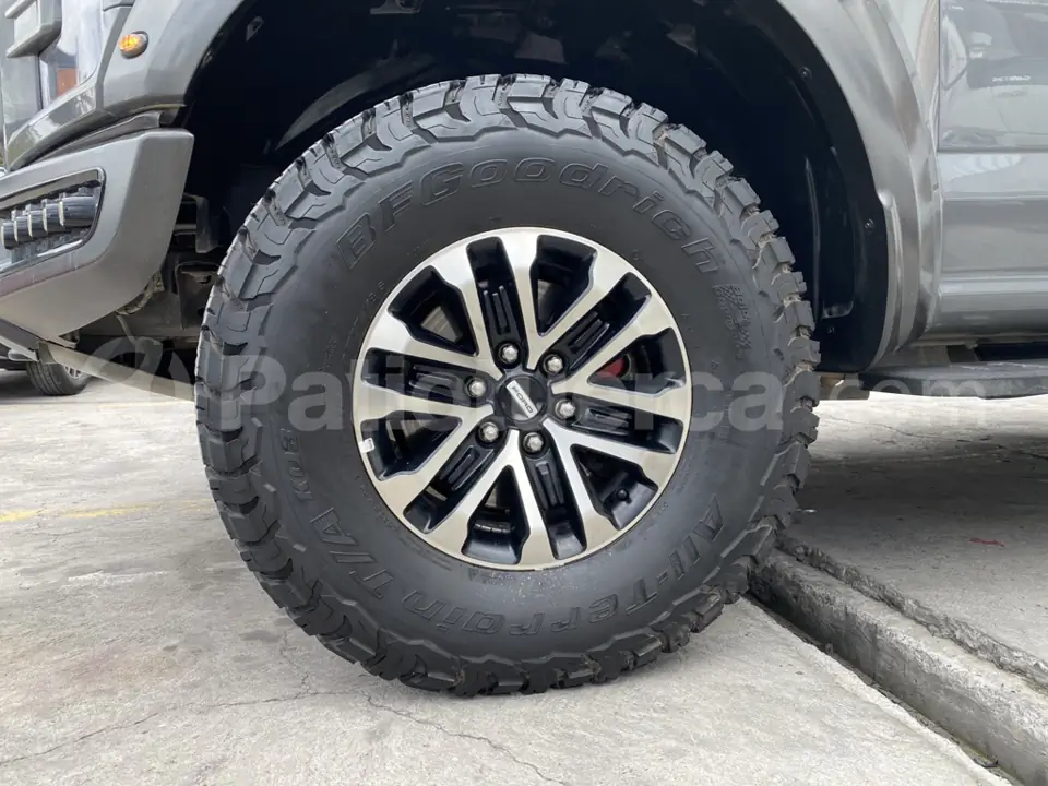 Foto 7 de Ford F150 Raptor AC