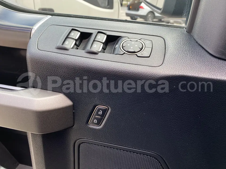 Foto 26 de Ford F150 Raptor AC